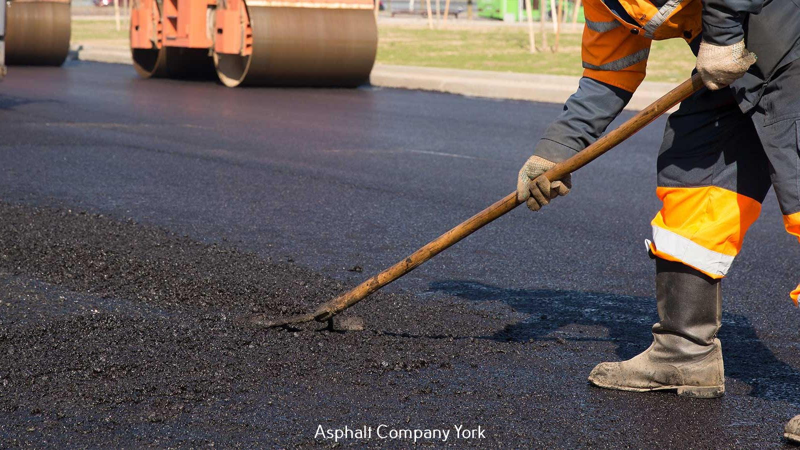 York Asphalt Paving Team Highlights the Benefits of Asphalt Driveways for Homeowners